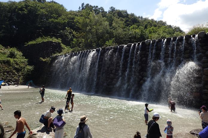 山梨県 白州 尾白の森名水公園 べるが でキャンプ q Ototem Outdoor Temptation